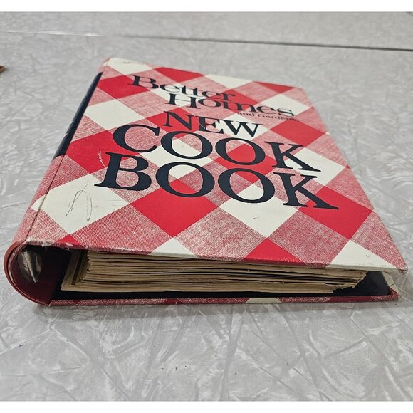 Better Homes New Cookbook 1978 hardcover ephemera paper 5 ring binder good cond. - Picture 2 of 11